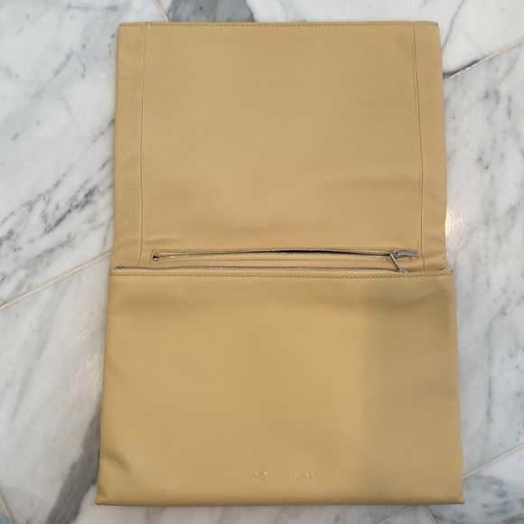 Celine soft trio rolled clutch - Picture 4 of 8